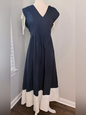 Italian “G.” Boutique Navy and White Colorblock Tie Strap Dress